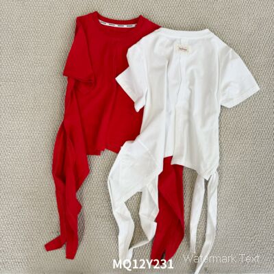 碎花泡泡袖上衣