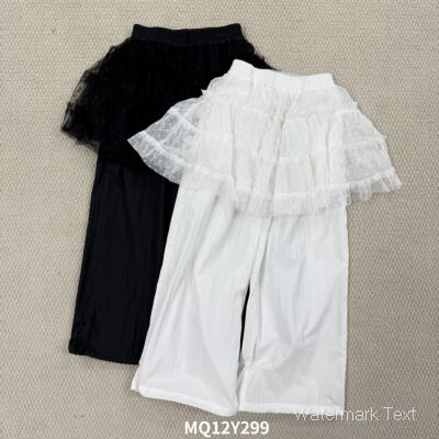 蕾丝屁帘拼接裙裤