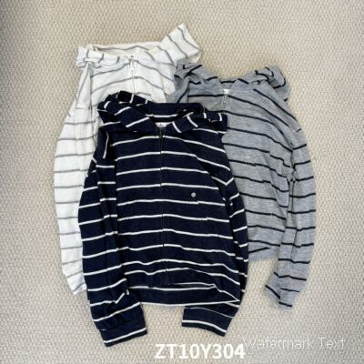 条纹连帽防晒衣